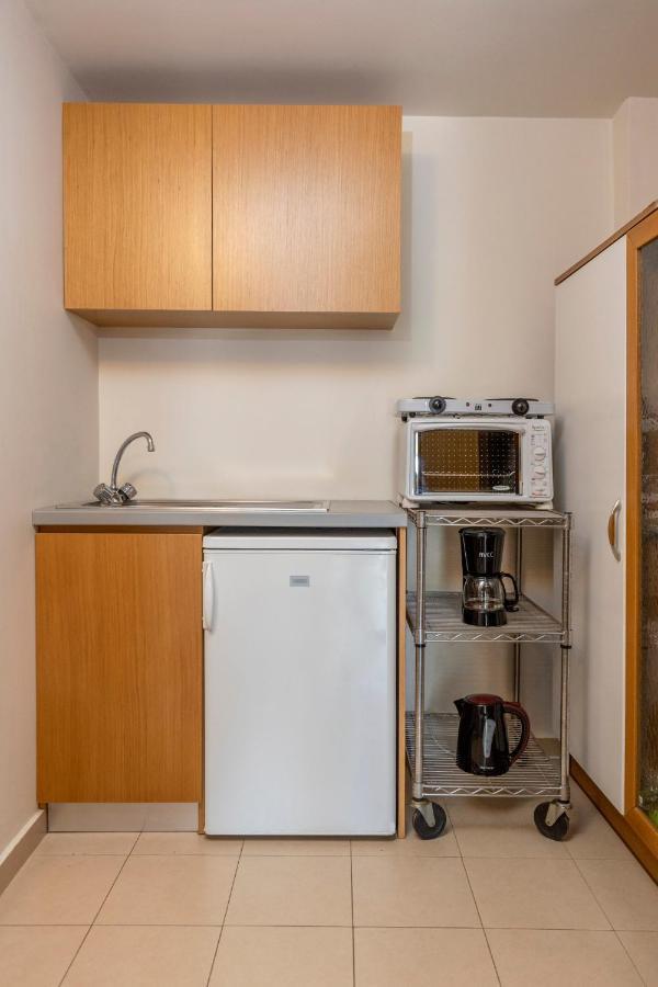 Appartement Couple'S Getaway , Modern Amenities & Sophisticated Style à Rhodes City Extérieur photo